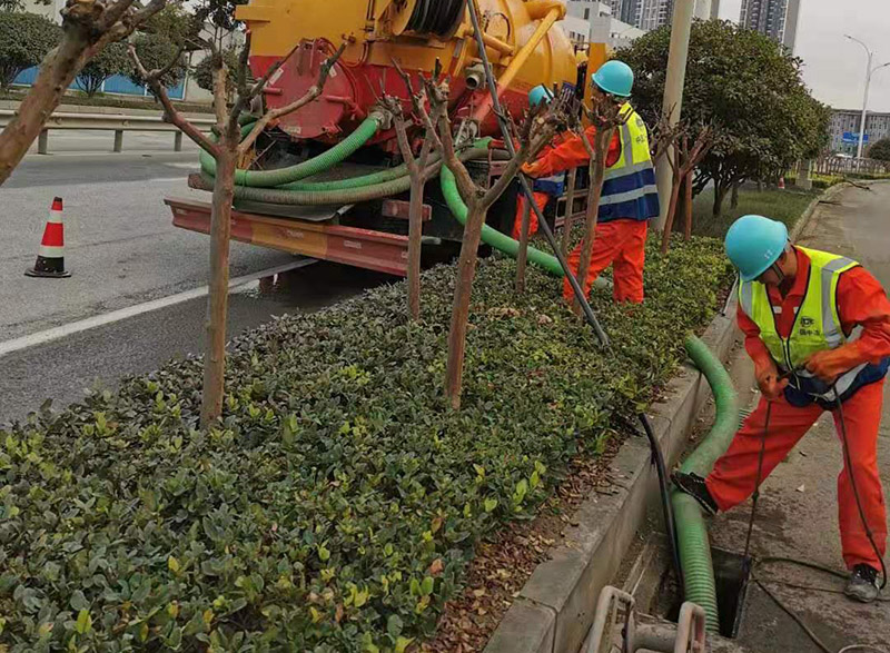 岳普湖市政管道清淤