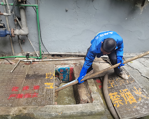 岳普湖清掏化粪池