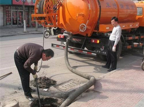 岳普湖清掏化粪池，健康生活从这里开始